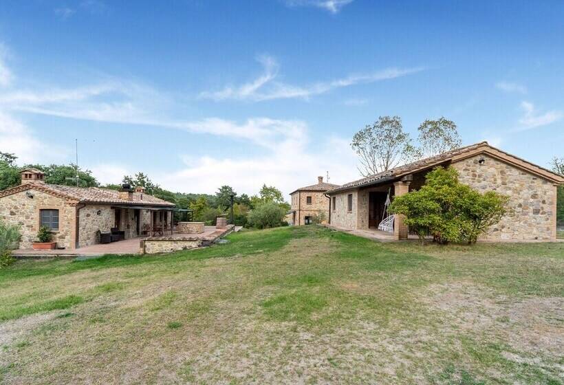 Alluring Cottage In Citta Della Pieve With Swimming Pool