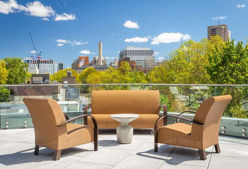 בית מלון כפרי Hilton Garden Inn Boston Brookline, Ma