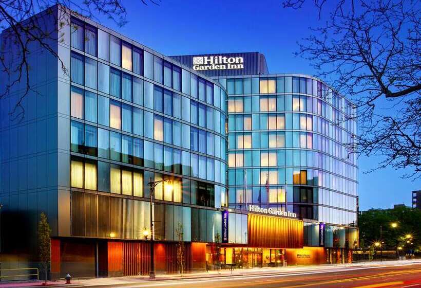 בית מלון כפרי Hilton Garden Inn Boston Brookline, Ma