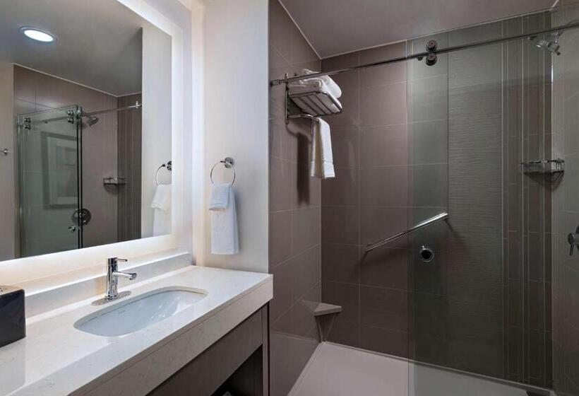 هتل Hyatt House Carlsbad