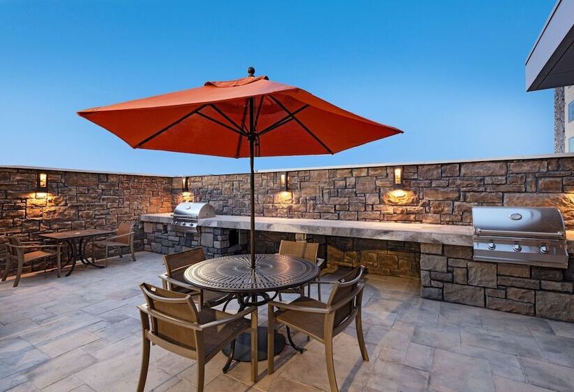 هتل Hyatt House Carlsbad
