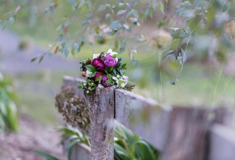 Macedon Ranges Hotel & Spa