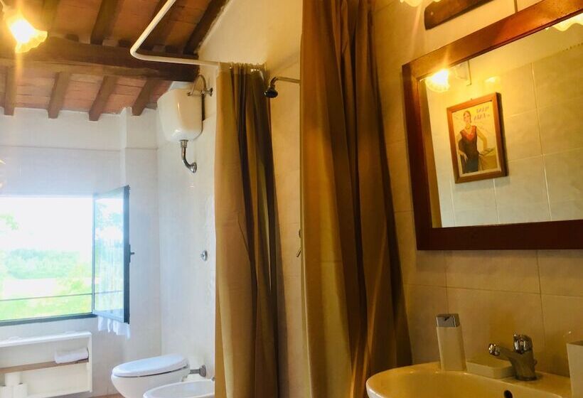 فندق ريفى Torre Rasa