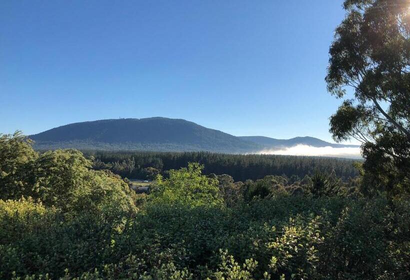 Macedon Ranges Hotel & Spa