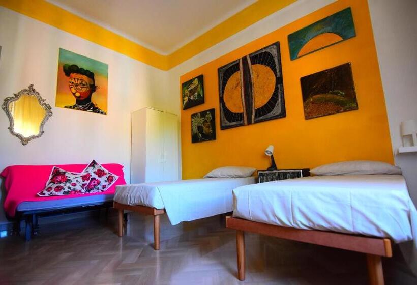 تختخواب و صبحانه A Casa Dell'artista Viki