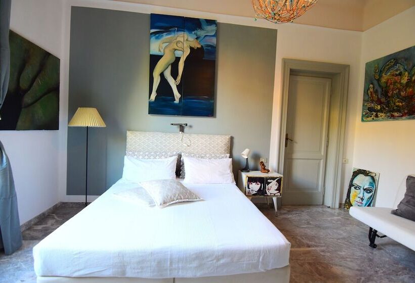 تختخواب و صبحانه A Casa Dell'artista Viki