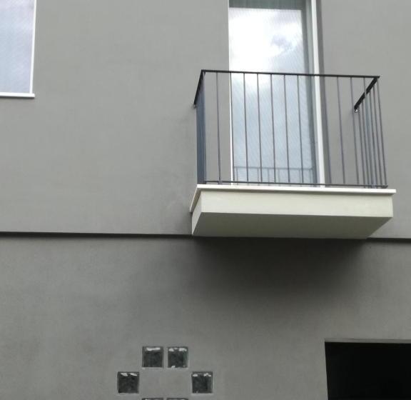 مبيت وإفطار Adagiostay