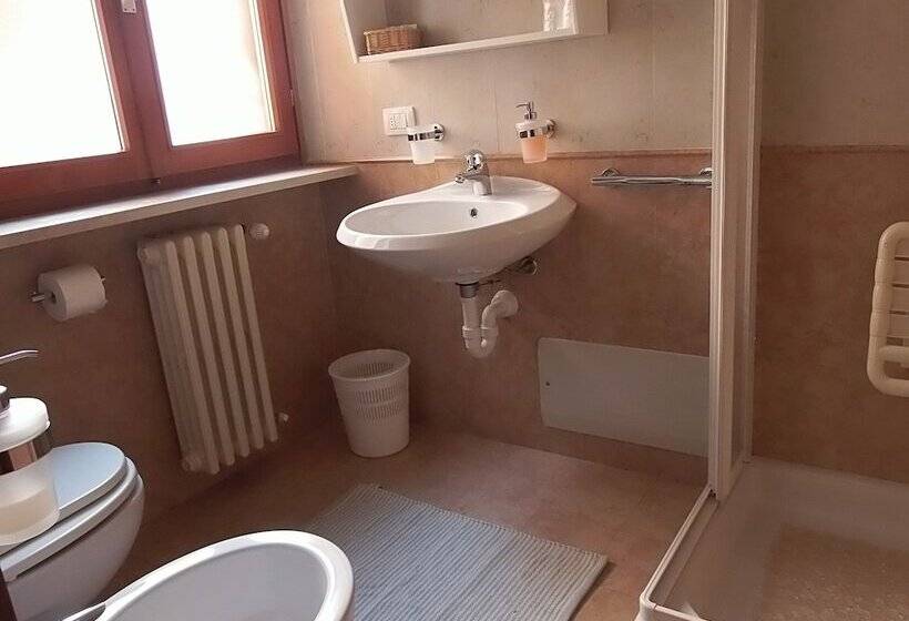 تختخواب و صبحانه Casa Vacanza   Casa Del Padre Nascimbeni