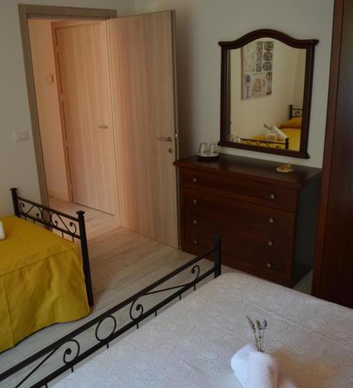 تختخواب و صبحانه La Villa