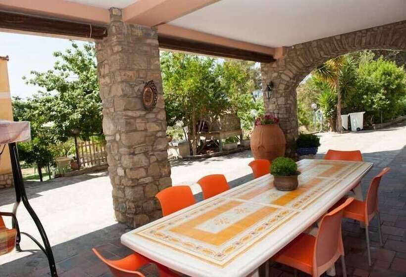 مبيت وإفطار Nel Giardino Dei Limoni