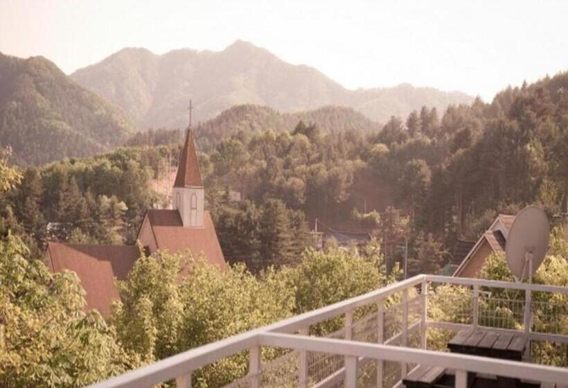 Blossom Pension