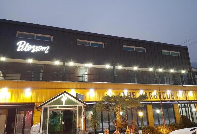 Blossom Pension