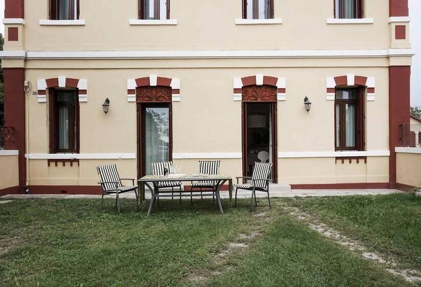 مسافرخانه Prosecco Collalto Lodge