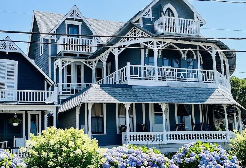 客栈  The Attleboro House