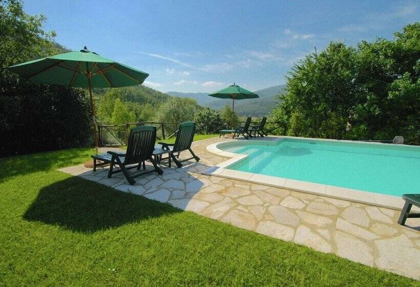 Luxury Cottage In Lisciano Niccone Umbria With Swimming Pool