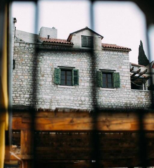 پانسیون Apartments And Rooms Ille