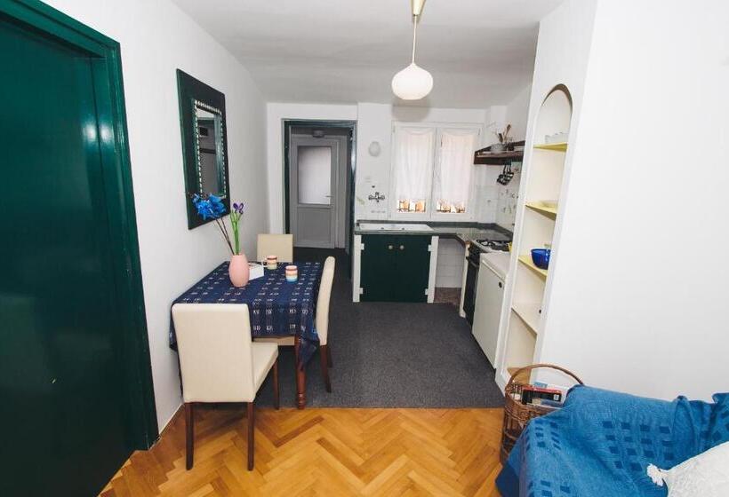 پانسیون Apartments And Rooms Ille