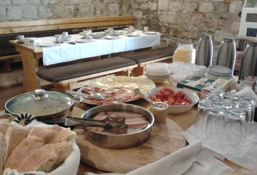 پانسیون Apartments And Rooms Ille