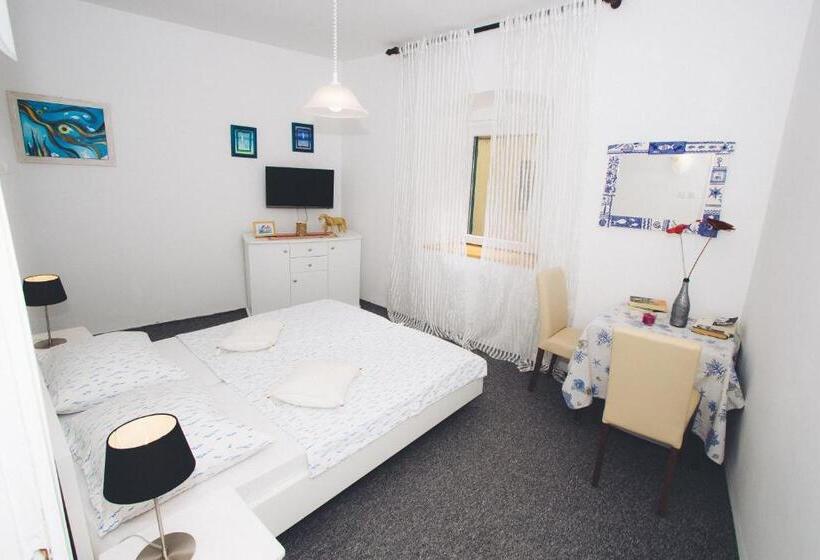 پانسیون Apartments And Rooms Ille