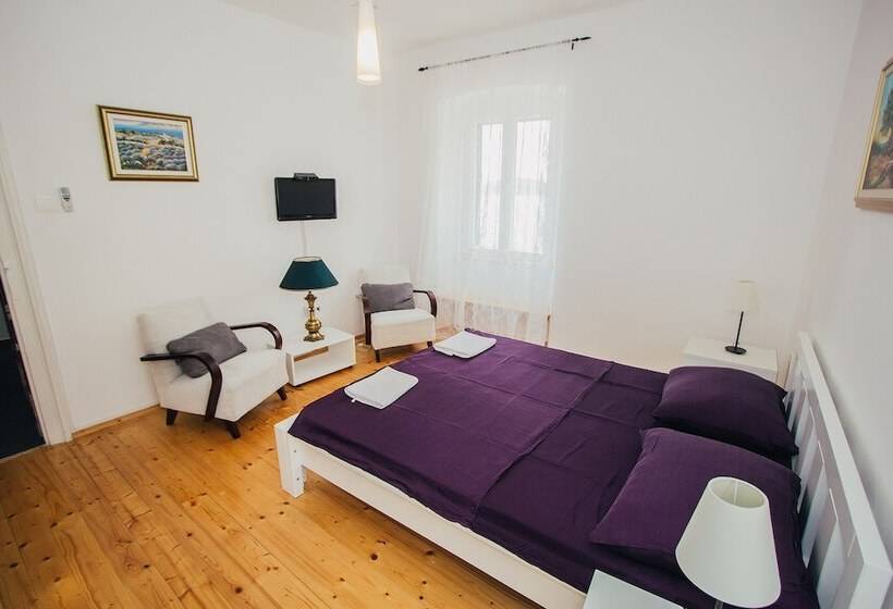 پانسیون Apartments And Rooms Ille