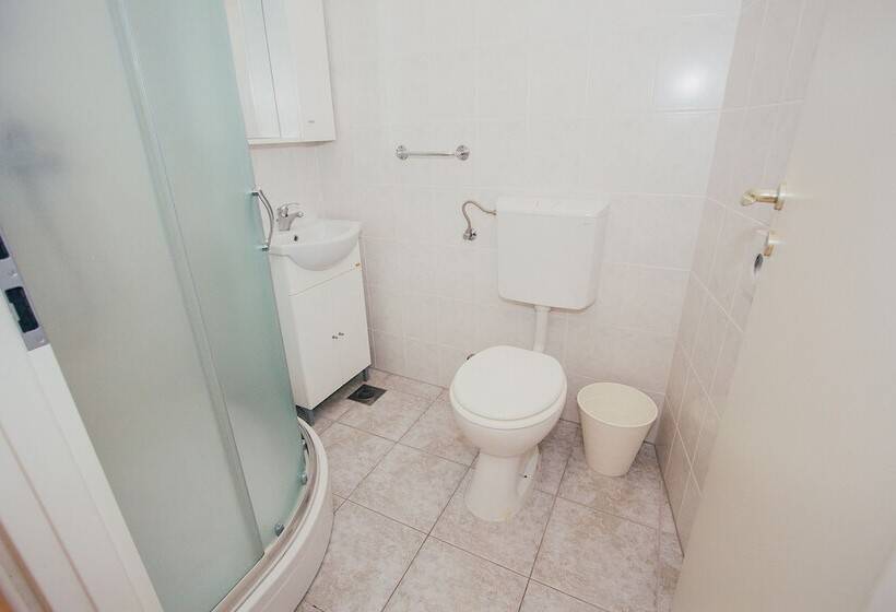 پانسیون Apartments And Rooms Ille