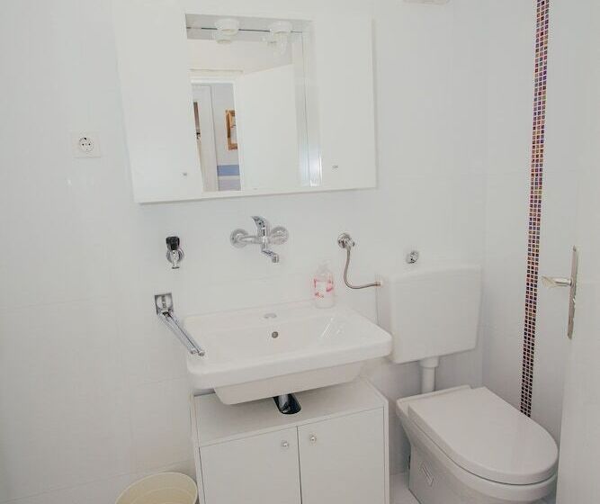 پانسیون Apartments And Rooms Ille
