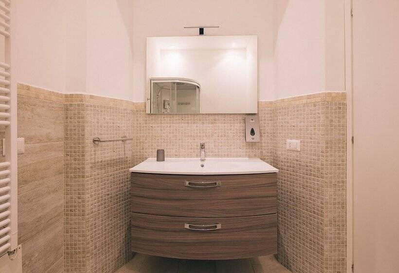 پانسیون La Promenade Rooms & Suites