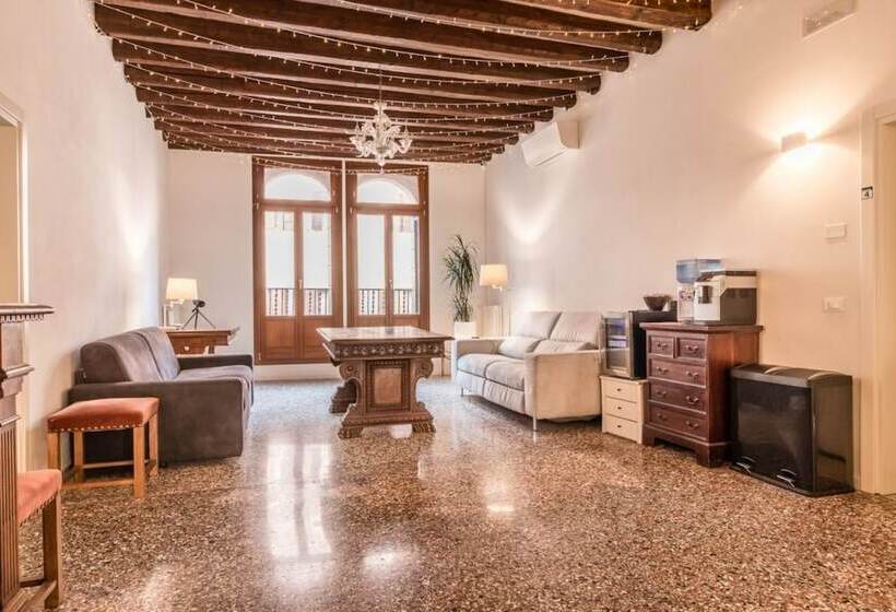 پانسیون Palazzo Daponte