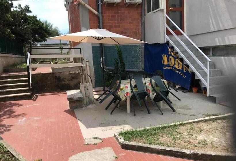 پانسیون Villa Belvedere