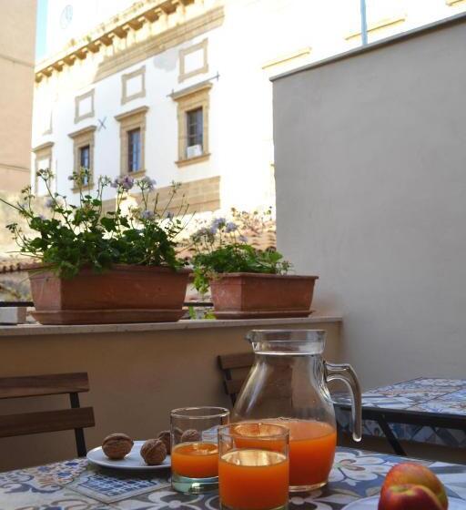 تختخواب و صبحانه Agorà Panoramic Rooms