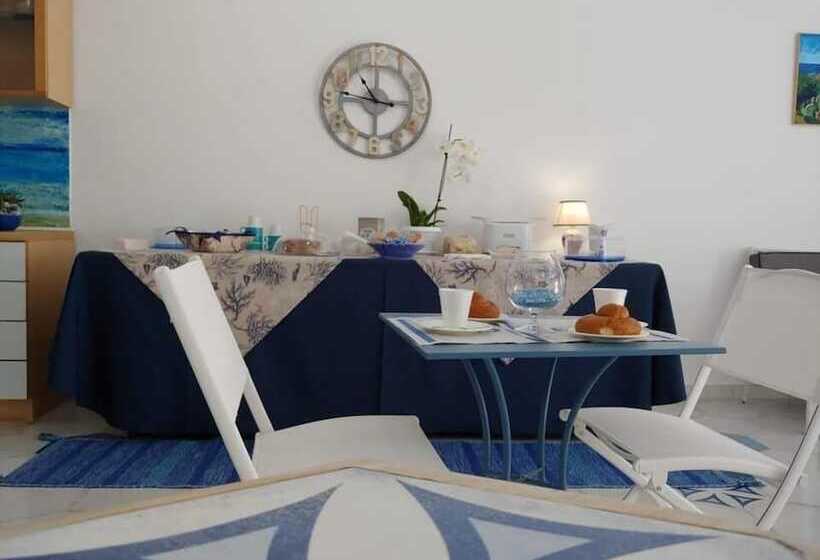 تختخواب و صبحانه I Colori Del Mare