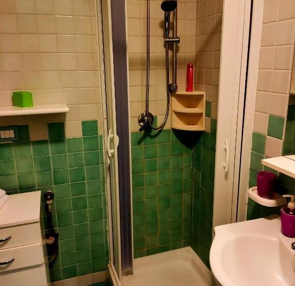 تختخواب و صبحانه L Attico