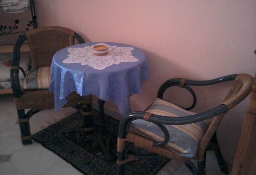 تختخواب و صبحانه La Casa Di Mariù
