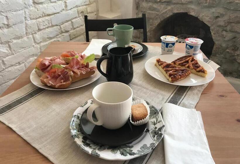 مبيت وإفطار La Trave