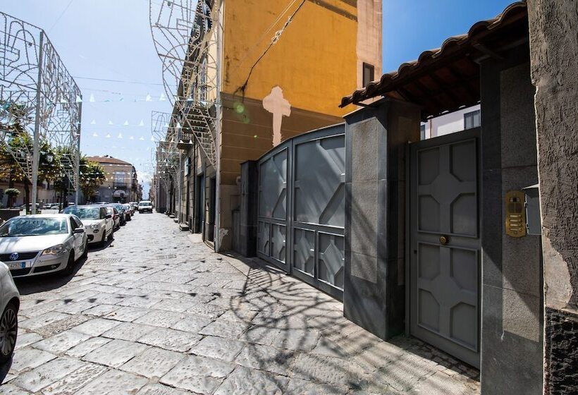 민박 Palazzo Caracciolo Del Sole