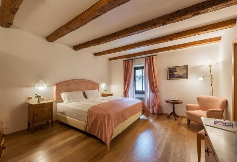 تختخواب و صبحانه Schloss Paschbach