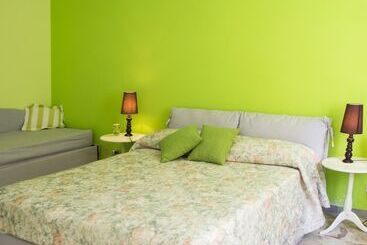 تختخواب و صبحانه Villa Armonia