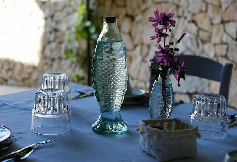 تختخواب و صبحانه Villa Pesce