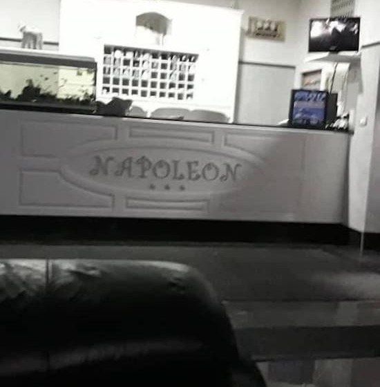 簡易ホテル Napoleon