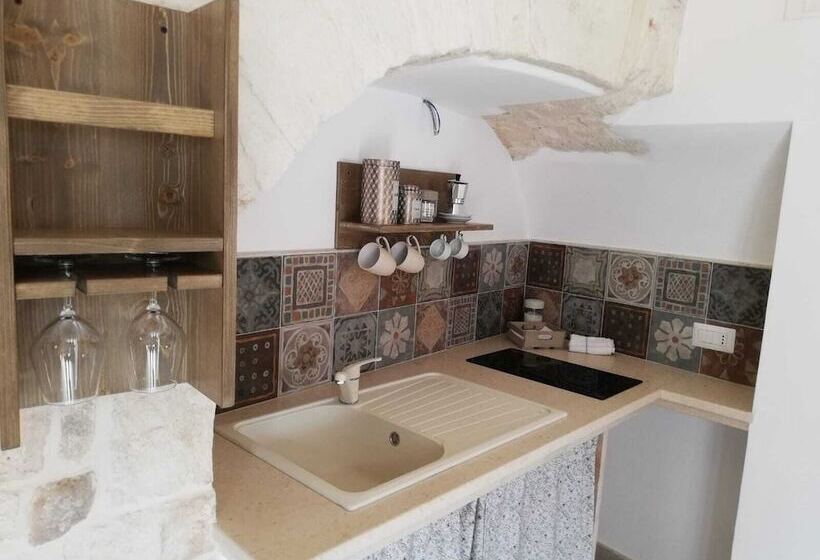 مسافرخانه Trulli In Corte
