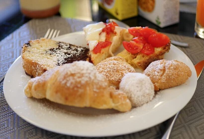 هتل Dimora Del Monaco