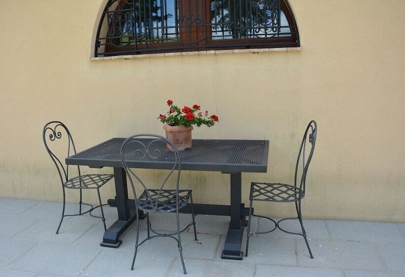 교외 호텔 Agriturismo Le Case