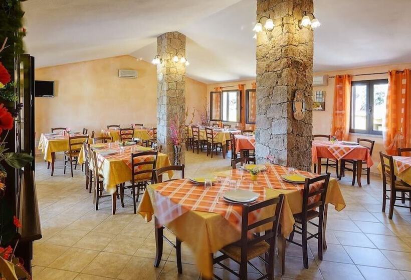 교외 호텔 Agriturismo Lu Nodu