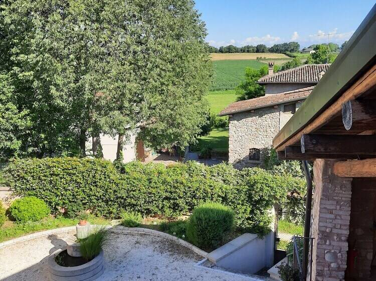 هتل روستایی Corte Davini Agriturismo