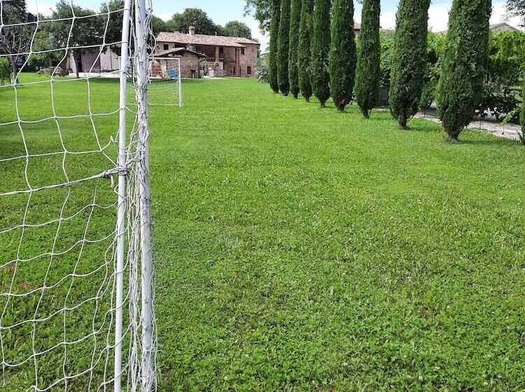 هتل روستایی Corte Davini Agriturismo