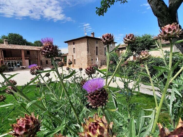 هتل روستایی Corte Davini Agriturismo