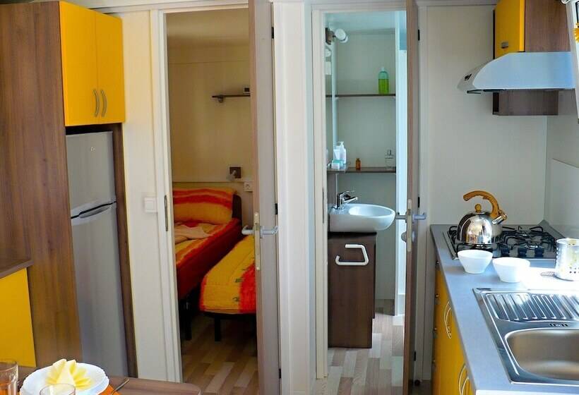 هتل Victoria Mobilehome In Camping Stella Del Sud