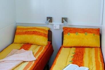 هتل Victoria Mobilehome In Camping Stella Del Sud