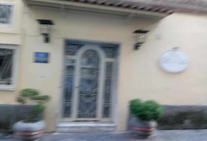 پانسیون B&b Ninfa