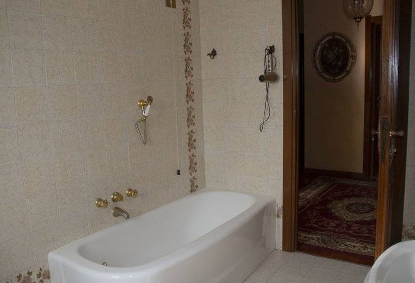 بنسيون Villa Principi Della Spina